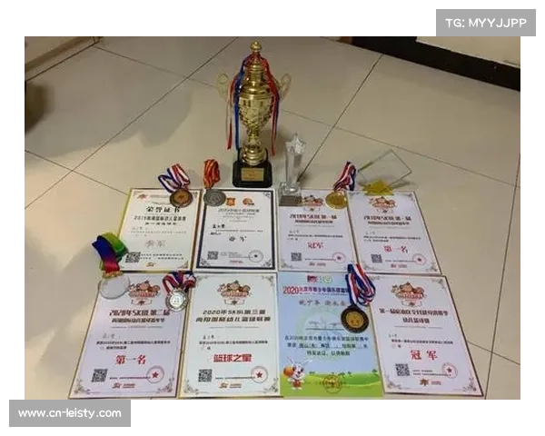 李其蔚独揽9分,梅圳村青年篮球赛B组揭幕战MVP 李其蔚独揽9分,梅圳村青年篮球赛B组揭幕战MVP