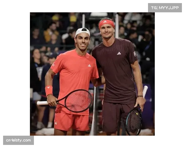 ATP阿根廷公开赛F-塞伦德罗6-4、6-2击败达尔德里捧杯